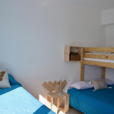 Entheos Hostel Lerin Екстериор снимка
