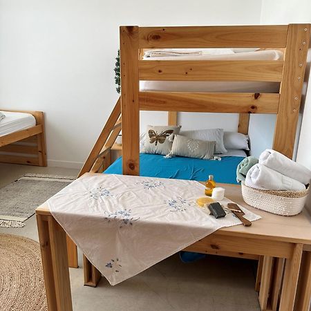 Entheos Hostel Lerin Екстериор снимка