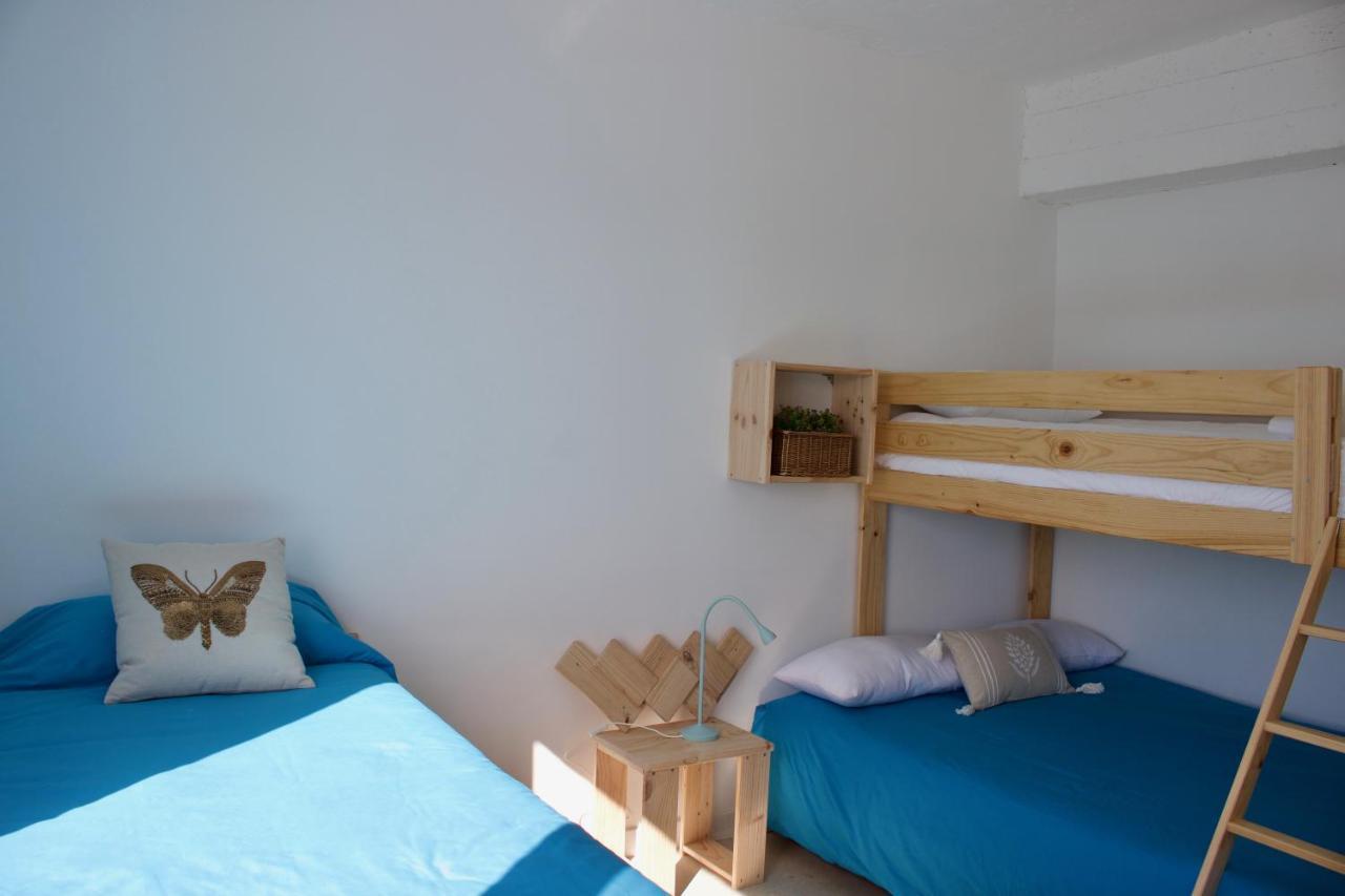 Entheos Hostel Lerin Екстериор снимка