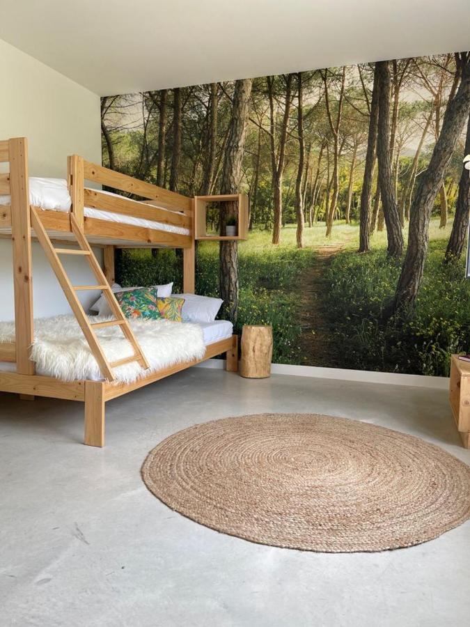 Entheos Hostel Lerin Екстериор снимка