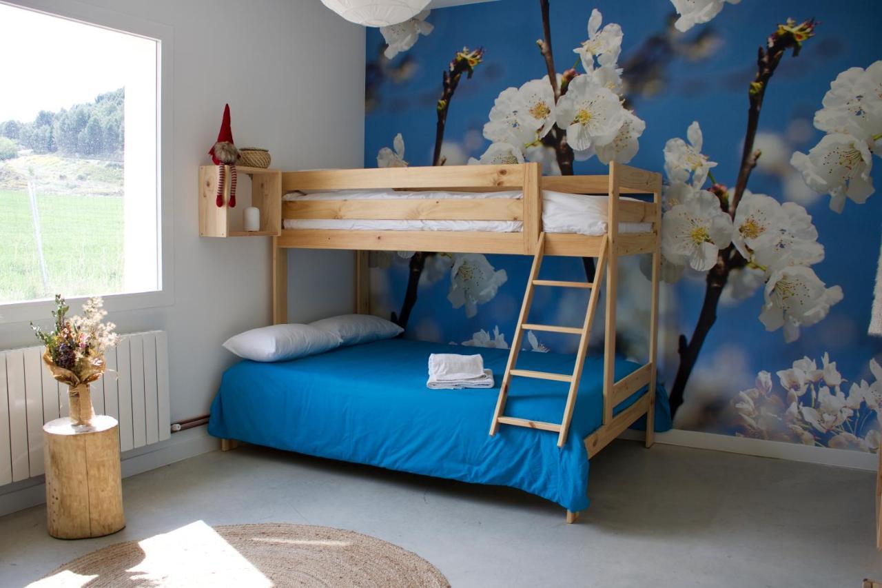 Entheos Hostel Lerin Екстериор снимка