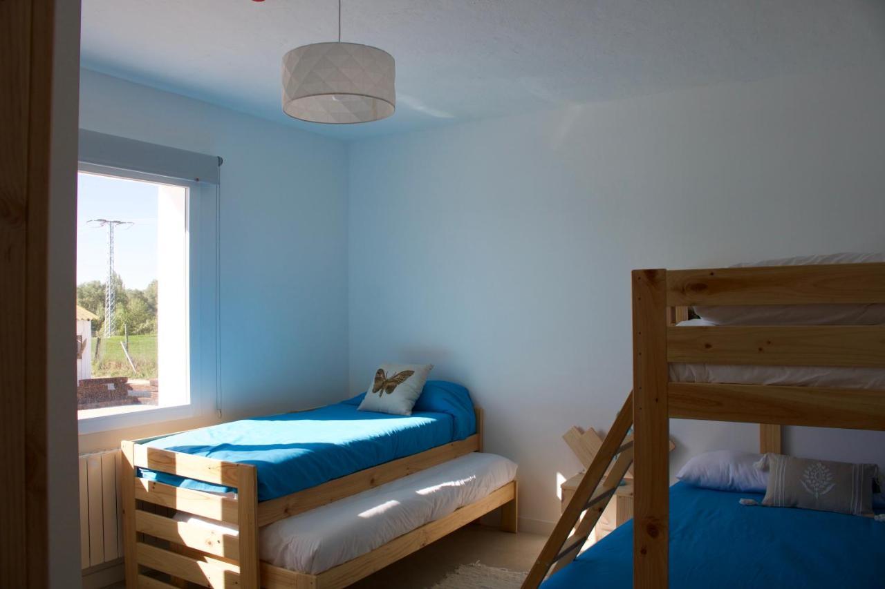 Entheos Hostel Lerin Екстериор снимка