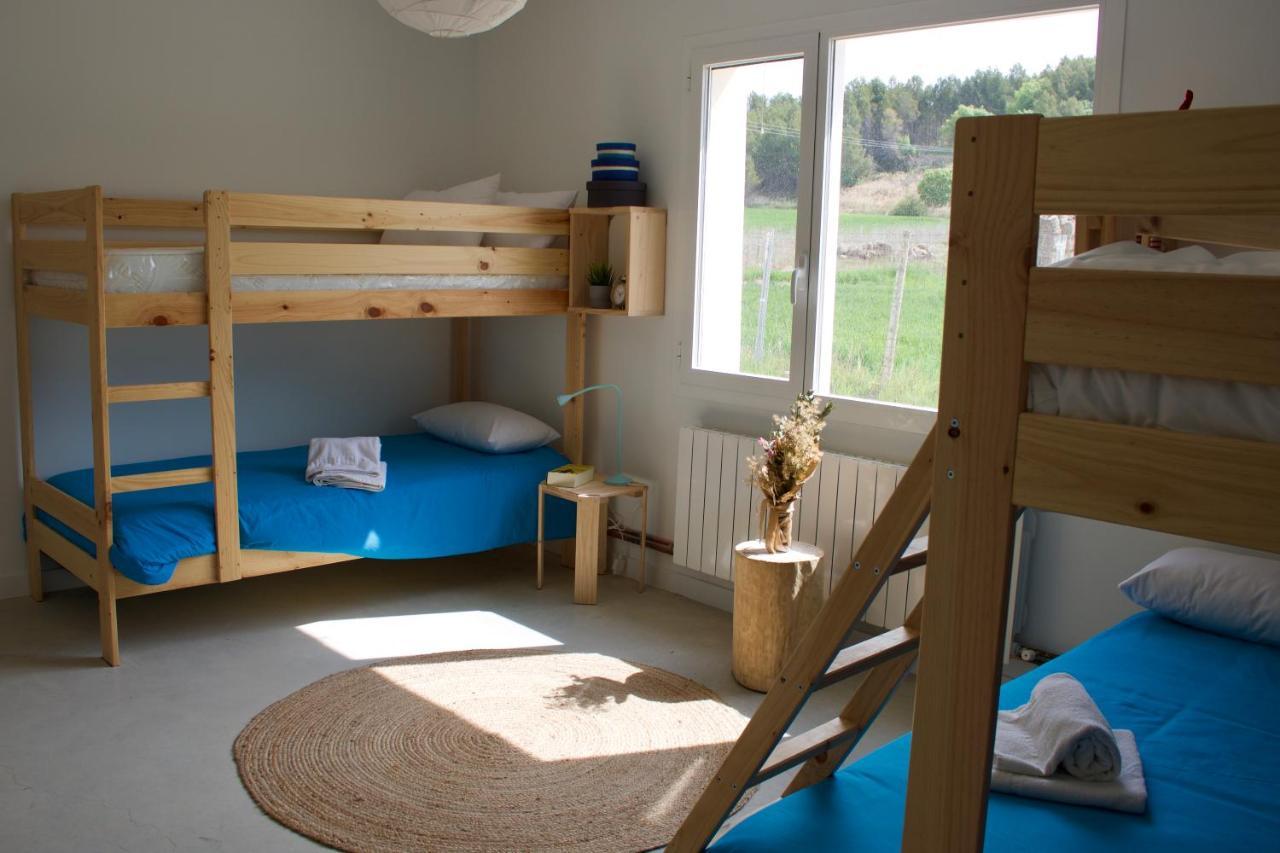 Entheos Hostel Lerin Екстериор снимка