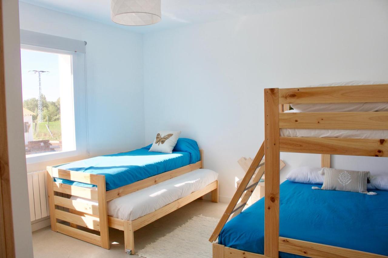 Entheos Hostel Lerin Екстериор снимка