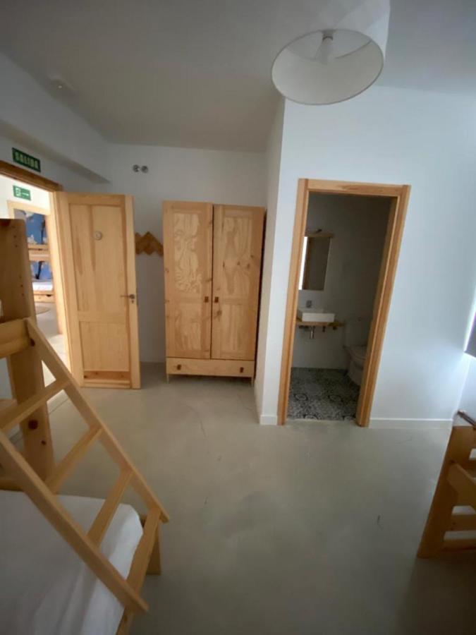 Entheos Hostel Lerin Екстериор снимка