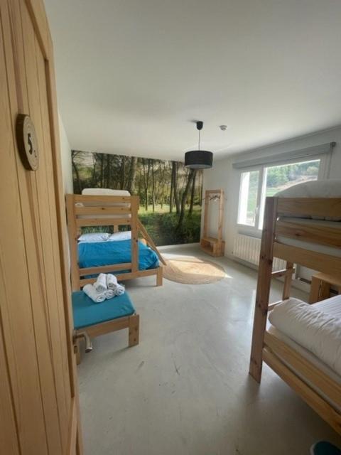 Entheos Hostel Lerin Екстериор снимка